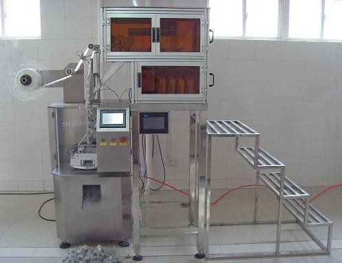 Macchina di rifornimento di nylon della bustina di tè del triangolo 2.2KW 0.04-0.06 millimetri di spessore di film
